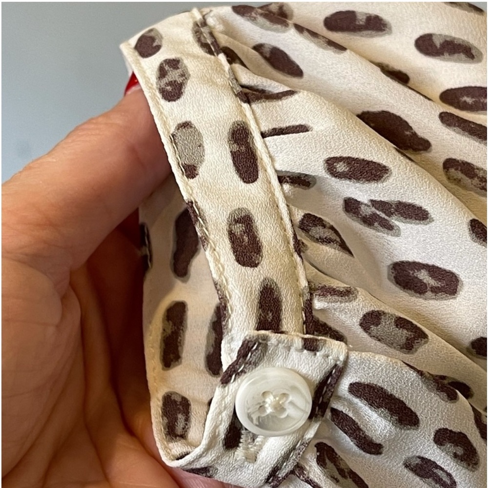 CAbi Animal Print Leopard & Stripes Wrap Blouse Top Silky Lightweight Size L - Picture 7 of 16